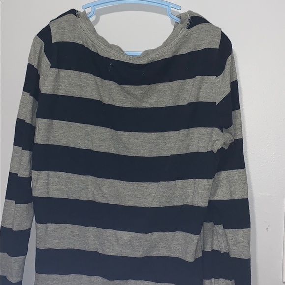 Slightly used Abercrombie long sleeve kids top - Picture 3 of 4